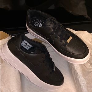 Women’s AF1 Sage Low